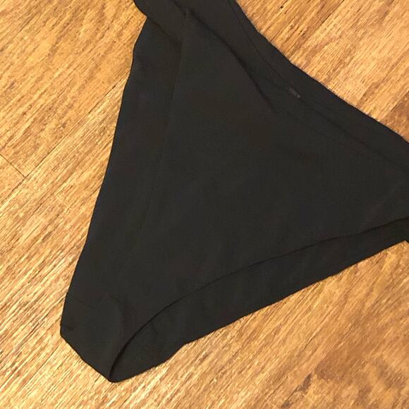 Skims Soot Black Twist Bikini Cheeky Panties Size 3X - Picture 2 of 9